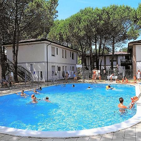 Green Holiday Village With Pool Bibione Exterior photo